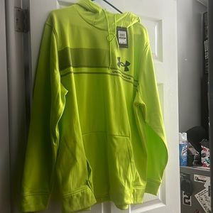 Men’s xxl under armor graphic hoodie